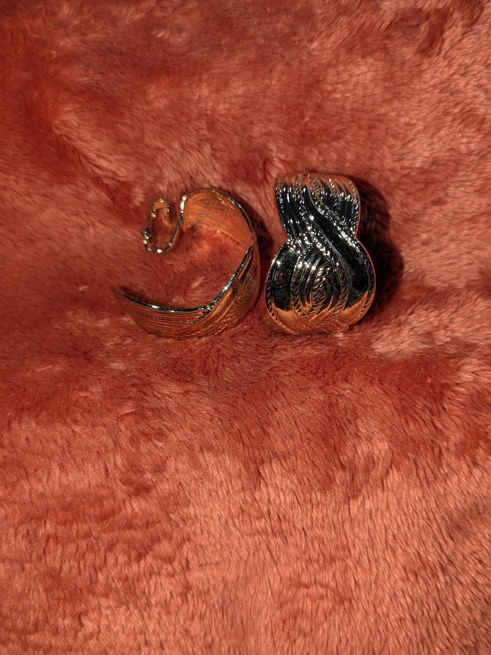 Women's Gold-Tone Textured Clip-On Earrings - Sculpted Wave Design